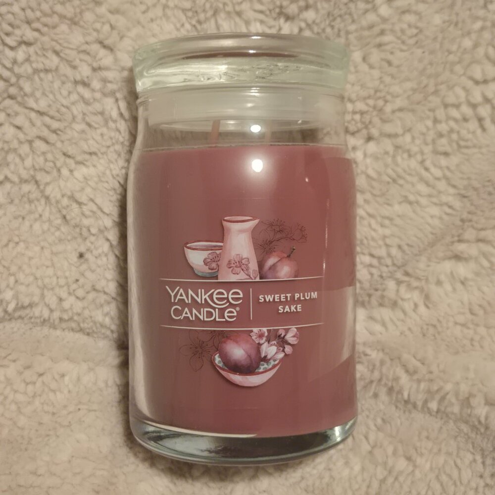 Sweet Plum Sake 20 oz Candle by Yankee Candle